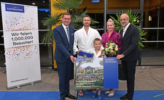 Gratulation an die millionsten Thermengäste 2025